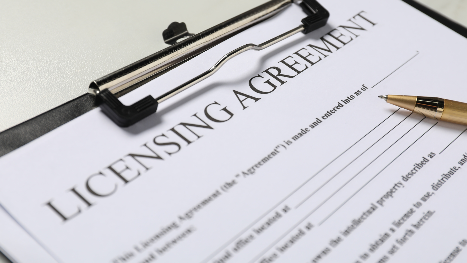 Green Bay Packers Tackle Rasheed Walker Arrested at LaGuardia Airport by Port Authority on Firearms Charge