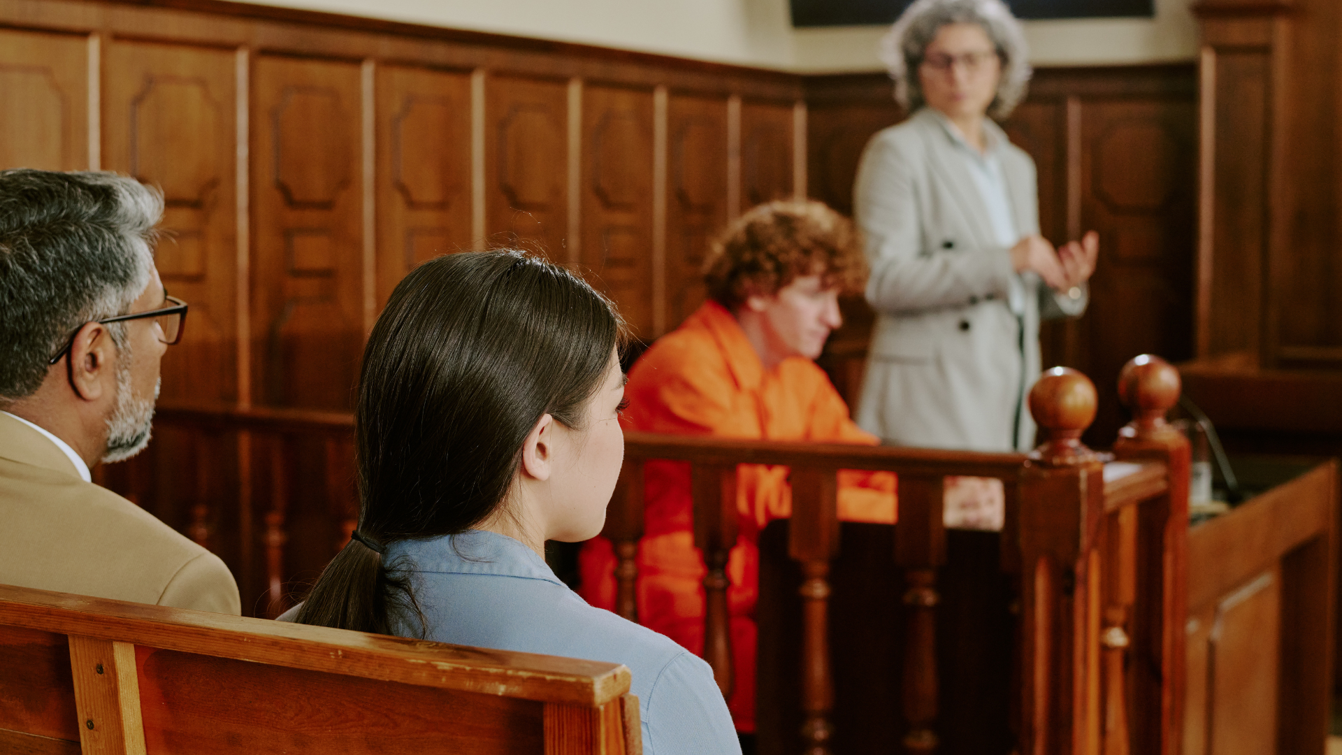 How Manhattan Criminal Defense Attorneys Build Strong Cases for Defendants Facing Subway Gun Charges