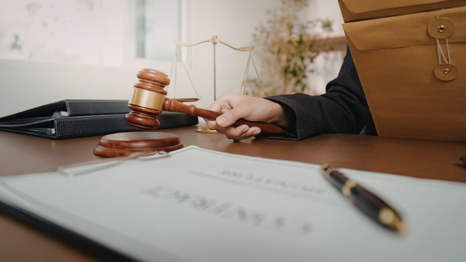 Contact an Experienced Criminal Defense Attorney in Queens After a Theft Arrest Today